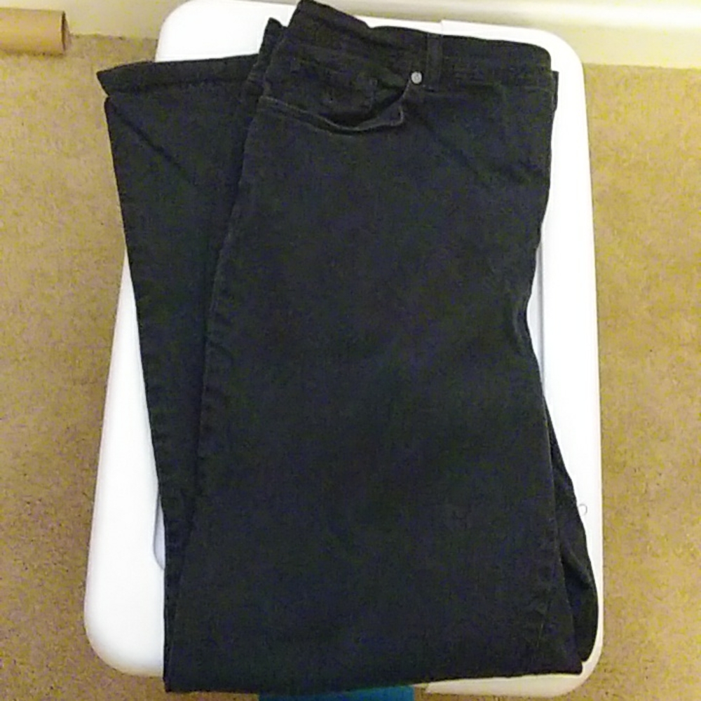 Size 20W black Gloria Vanderbelt jeans